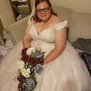 Meet your Posher, Cierra